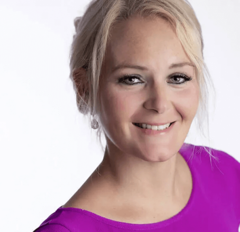 Lisa Bleuel, Geschäftsfeldleitung